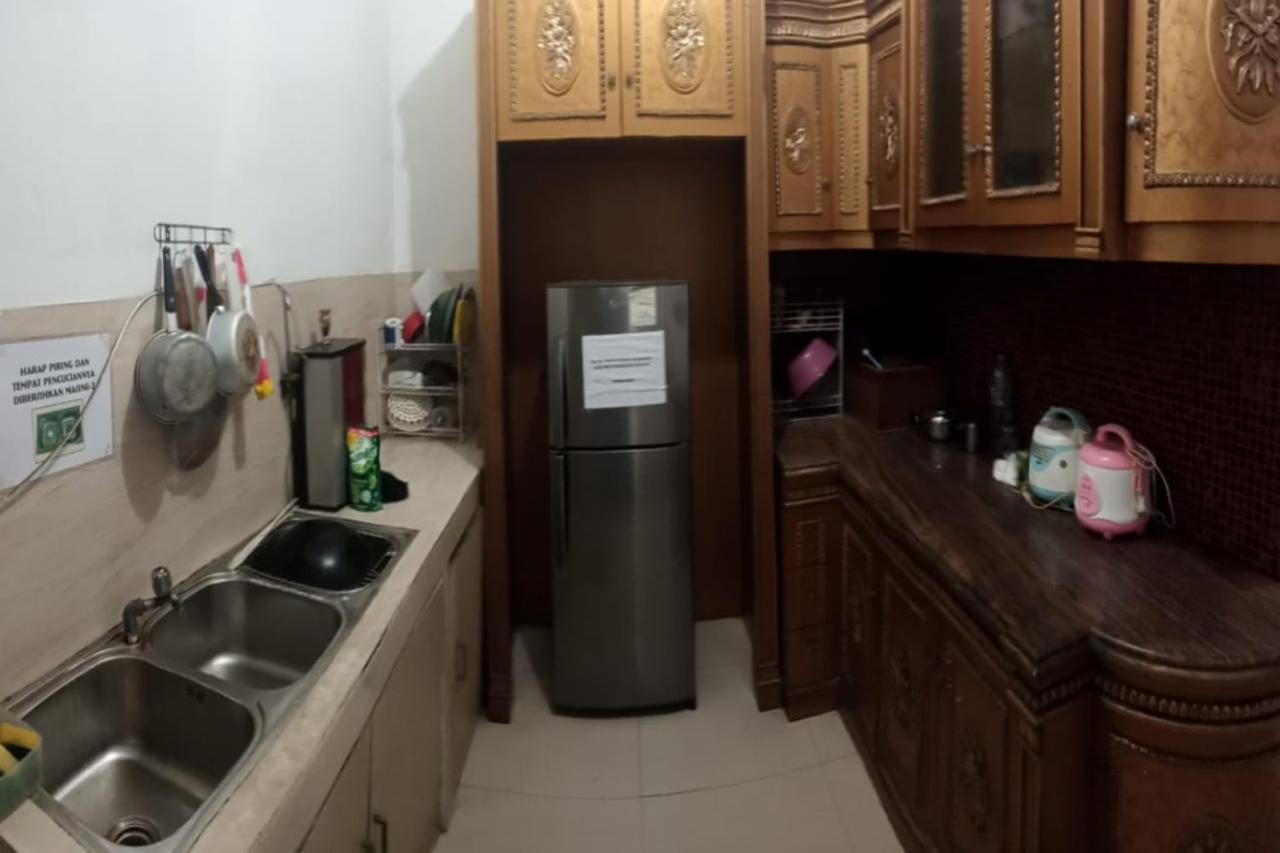 Spot On 90538 Wisma Dewi Syariah Jakarta Exterior foto