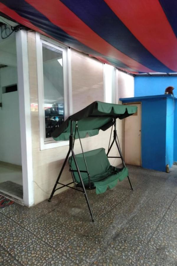 Spot On 90538 Wisma Dewi Syariah Jakarta Exterior foto